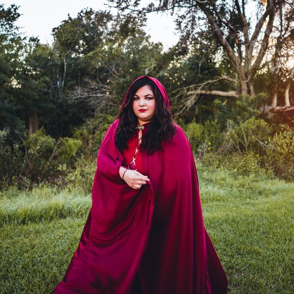 Meet your Posher, Lorena - Picture 1 of 1